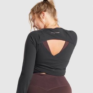 WHITNEY SIMMONS X GYMSHARK LONG SLEEVE CROP TOP